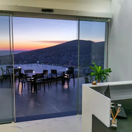 Sky Way Skk Luxury Саранда