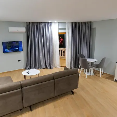 Sky Way Skk Luxury Саранда